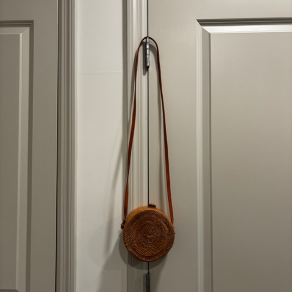 Rattan woven crossbody bag - Picture 2 of 5